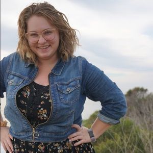 Meet your Posher, Elizabeth